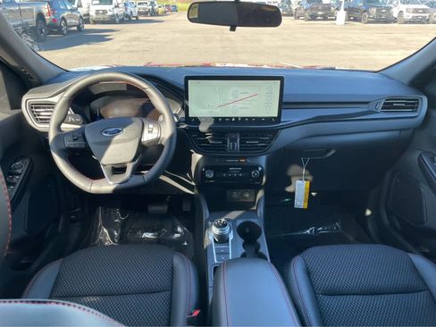 New 2025 Ford Escape ST-Line w/ Tech Pack #1 AWD/4WD image 17