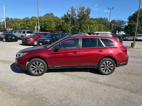 Used 2017 Subaru Outback 3.6R Limited AWD/4WD image 6