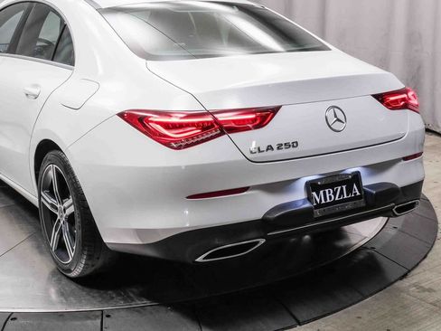 Used 2020 Mercedes-Benz CLA 250 image 8