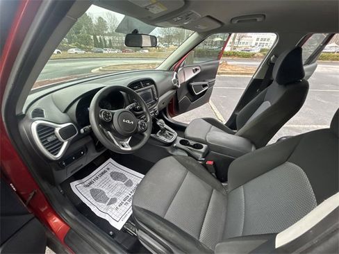 Certified 2022 Kia Soul LX image 19