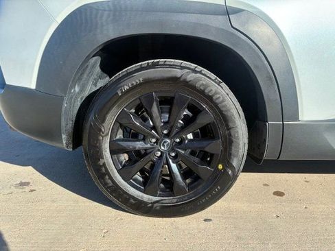 Used 2023 MAZDA CX-50 2.5 S w/ Preferred Plus Pkg image 9