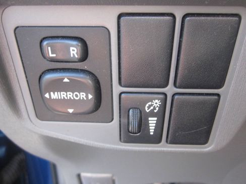 Used 2010 Toyota Prius Three FWD image 25