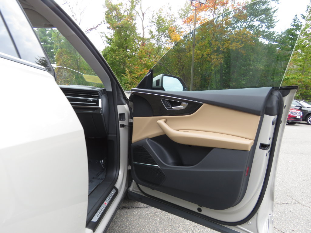 Used 2021 Audi Q8 Premium Plus w/ Premium Plus Package AWD/4WD image 12