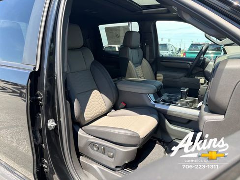 New 2026 Chevrolet Silverado 1500 ZR2 w/ Dark Appearance Package AWD/4WD image 19