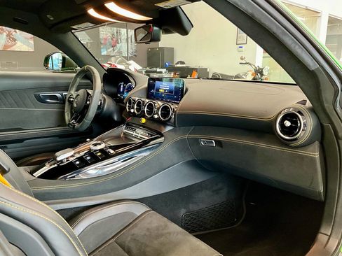 Used 2020 Mercedes-Benz AMG GT R image 26
