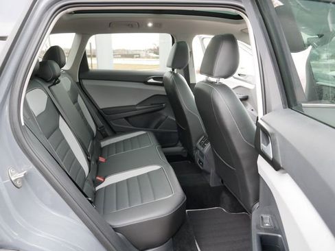 Certified 2023 Volkswagen Taos SEL image 19