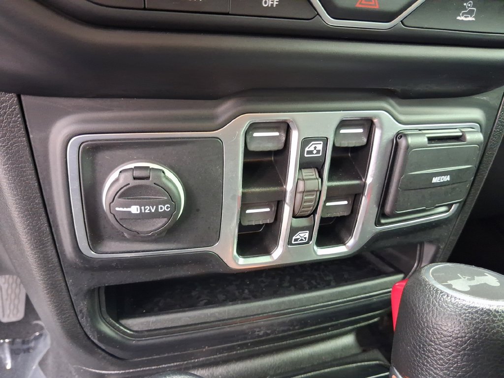 Used 2023 Jeep Wrangler Unlimited Sport AWD/4WD image 23