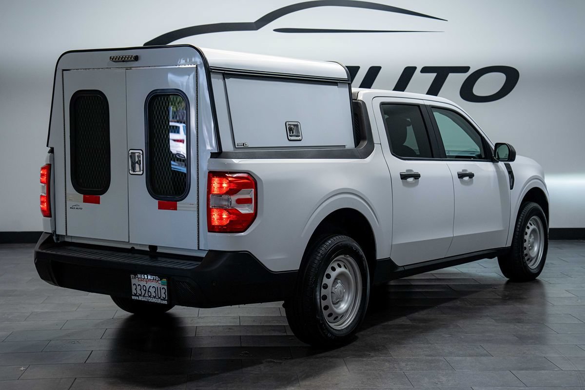 Used 2023 Ford Maverick XL FWD image 2