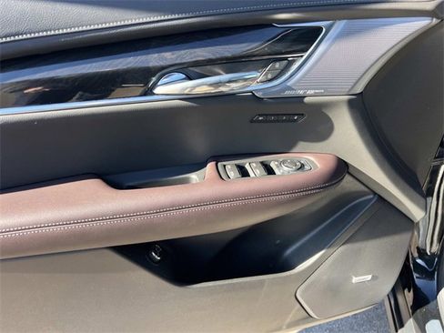 Certified 2023 Cadillac XT6 Premium Luxury image 15