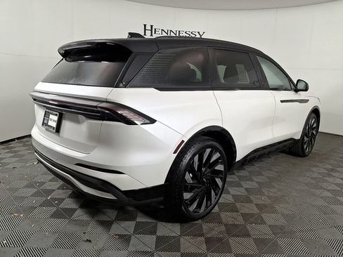 Used 2026 Lincoln Nautilus Reserve w/ Jet Appearance Package AWD/4WD image 4