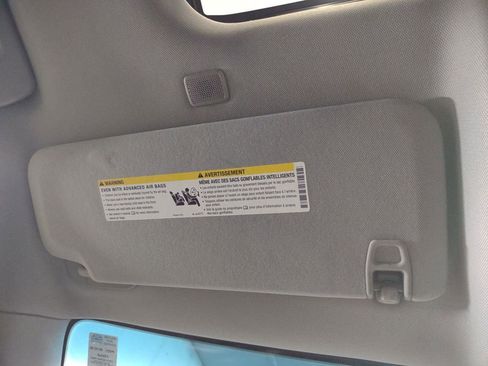 Used 2017 Chevrolet Suburban LT image 52