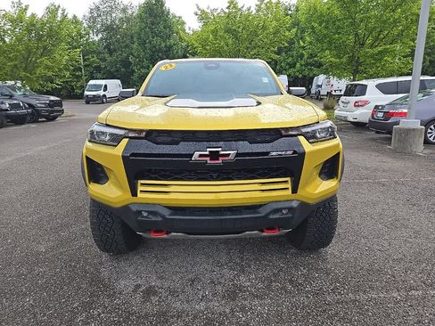 Used 2023 Chevrolet Colorado ZR2 w/ ZR2 Convenience Package III AWD/4WD image 2
