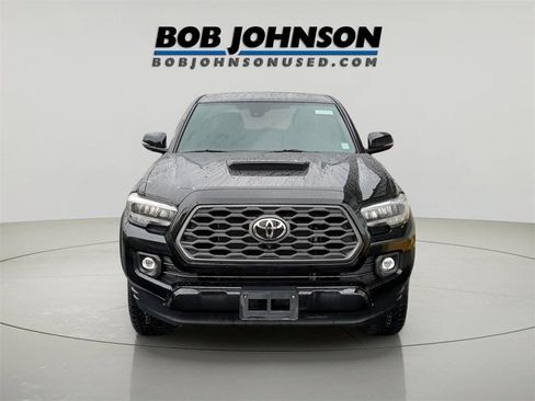 Used 2023 Toyota Tacoma TRD Sport w/ Advanced Technology Package image 2
