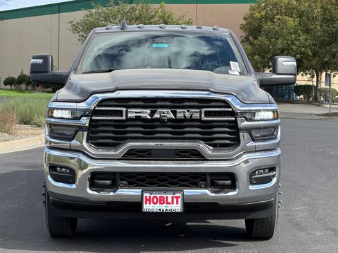 New 2027 RAM 3500 Big Horn AWD/4WD image 8