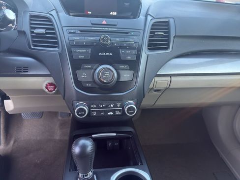 Used 2017 Acura RDX AWD image 16