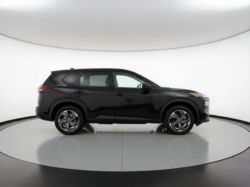Used 2025 Nissan Rogue SV FWD image 7