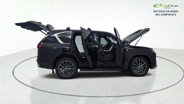 Used 2022 Lexus LX 600 F Sport w/ Accessory Package (Z1) AWD/4WD image 19