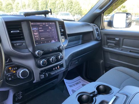 Used 2022 RAM 2500 Tradesman AWD/4WD image 18