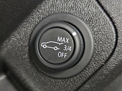 Used 2022 GMC Terrain SLE w/ Driver Convenience Package FWD image 31