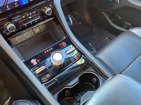 Used 2022 Jeep Grand Cherokee L Overland w/ Luxury Tech Group IV image 35