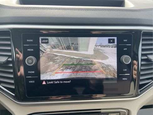 Used 2023 Volkswagen Atlas SEL Premium AWD/4WD image 29
