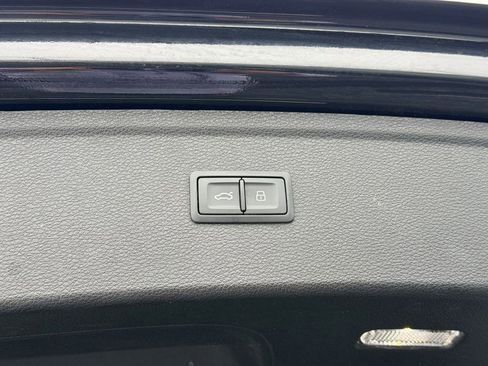 Certified 2024 Audi Q5 e Prestige w/ Prestige Package image 19