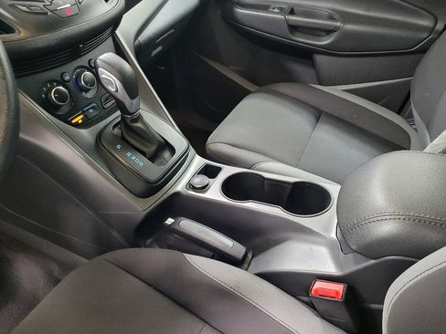 Used 2015 Ford Escape S image 26