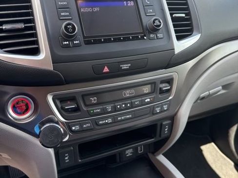Used 2019 Honda Ridgeline RTL image 3