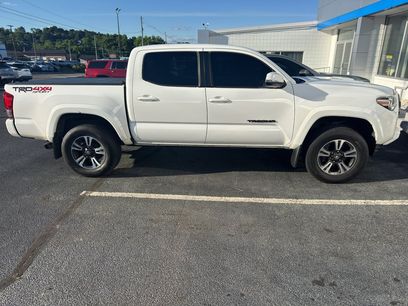 Used 2016 Toyota Tacoma TRD Sport w/ Towing Package