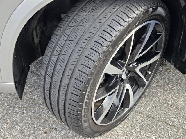 Used 2023 Volvo XC90 T8 Ultimate w/ Protection Package Premier AWD/4WD image 28