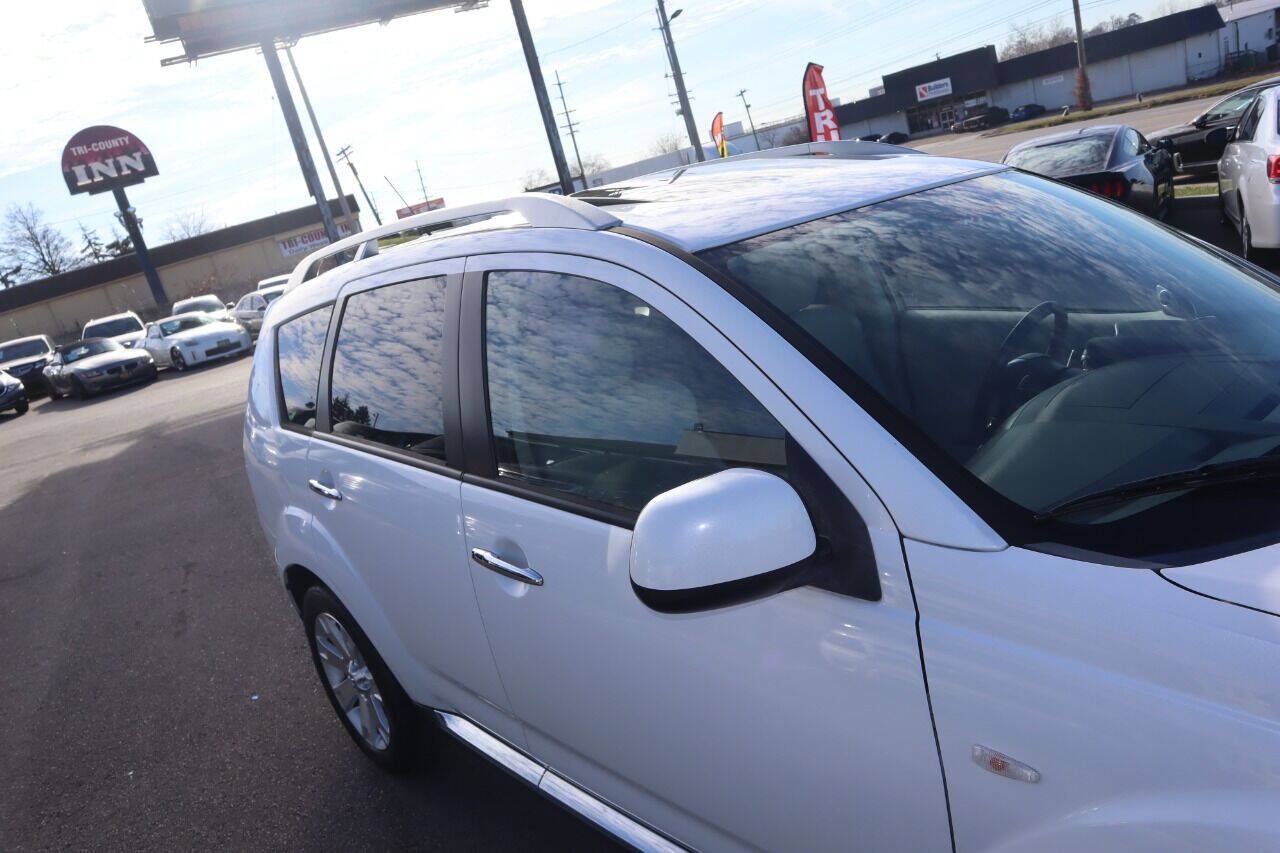 Used 2008 Mitsubishi Outlander SE FWD image 45