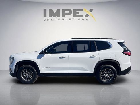 Used 2025 GMC Acadia Elevation FWD image 2
