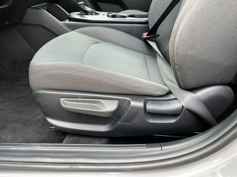 Used 2025 Kia K4 LXS image 23