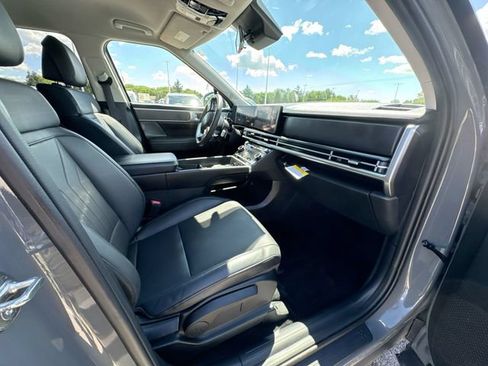 Used 2024 Hyundai Santa Fe SEL FWD image 28