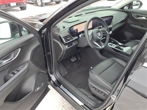 Used 2025 Buick Envision Preferred image 10