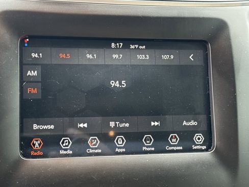 Used 2020 Jeep Cherokee Latitude image 32