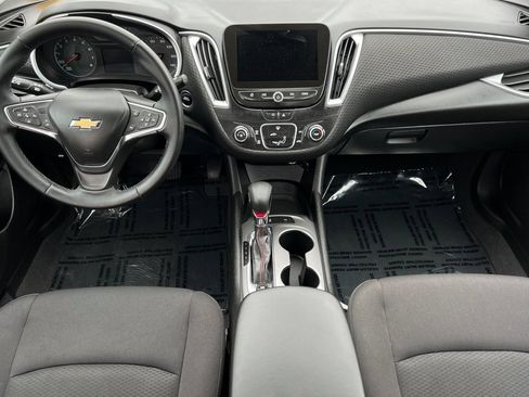 Used 2024 Chevrolet Malibu RS FWD image 14