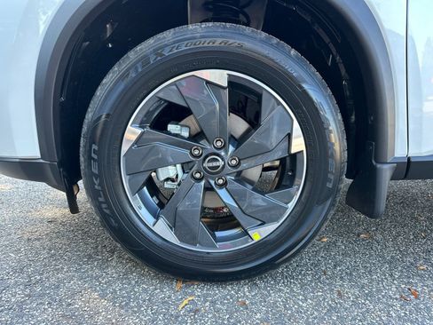 New 2026 Nissan Rogue SV FWD image 11