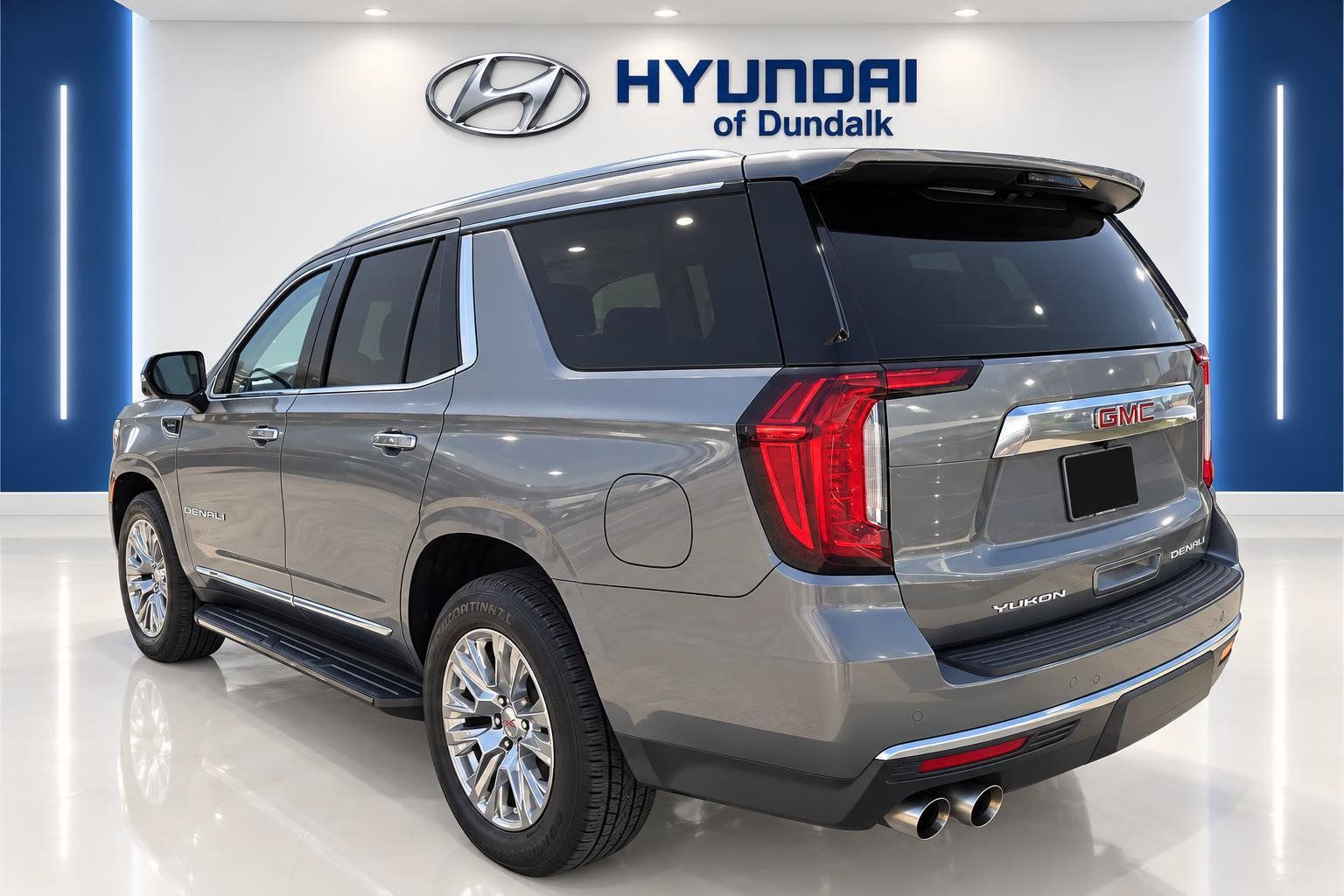 Used 2021 GMC Yukon Denali AWD/4WD image 2