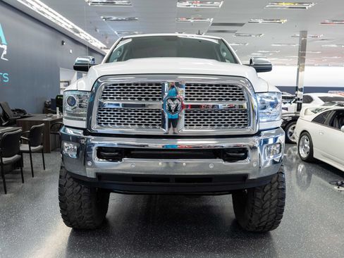 Used 2016 RAM 2500 Laramie AWD/4WD image 2