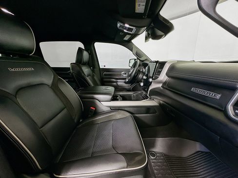 Used 2023 RAM 1500 Laramie image 31