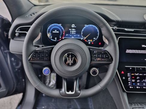 New 2024 Maserati Grecale GT image 20