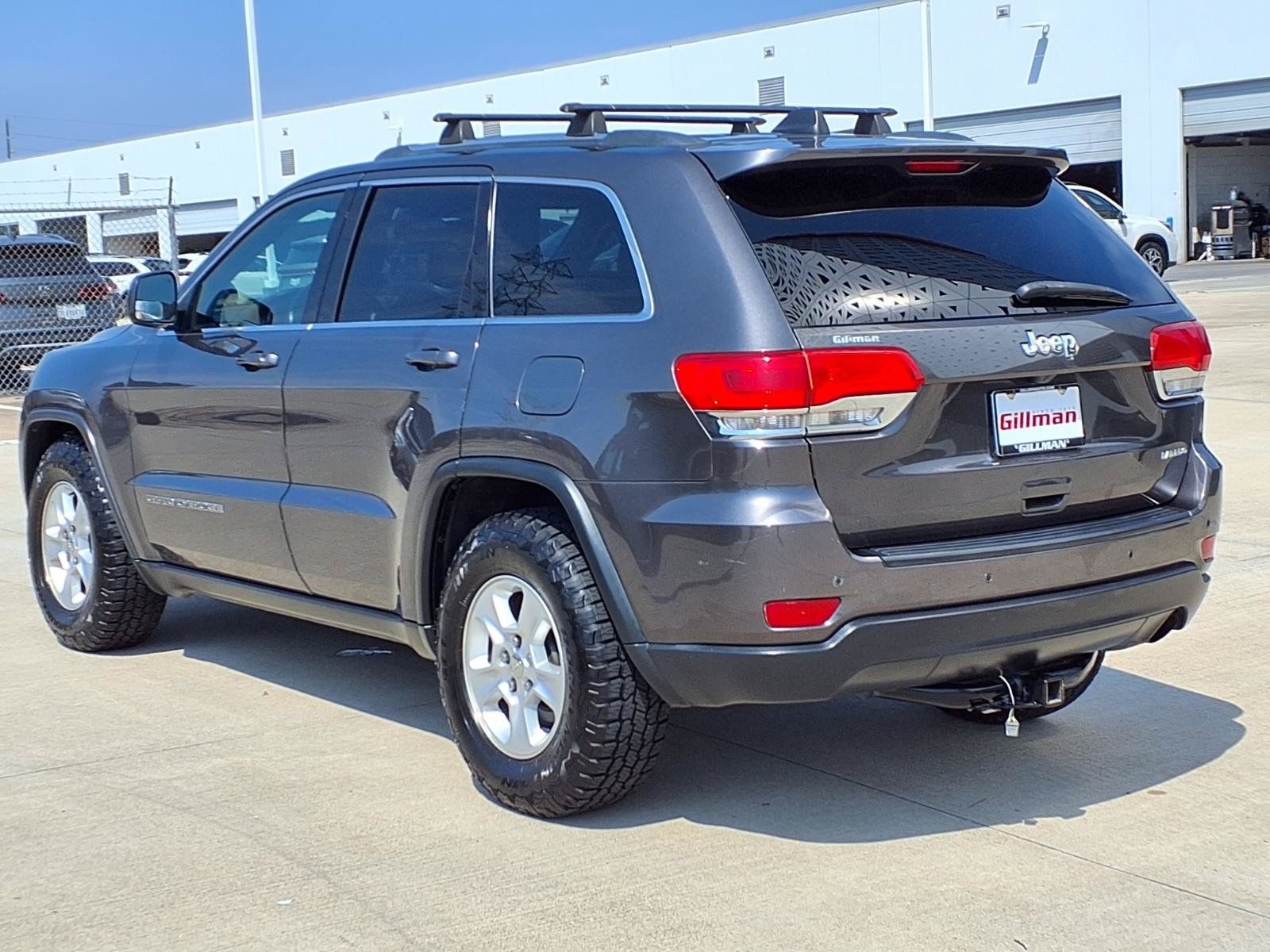 Used 2017 Jeep Grand Cherokee Laredo w/ Quick Order Package 2BE RWD image 3