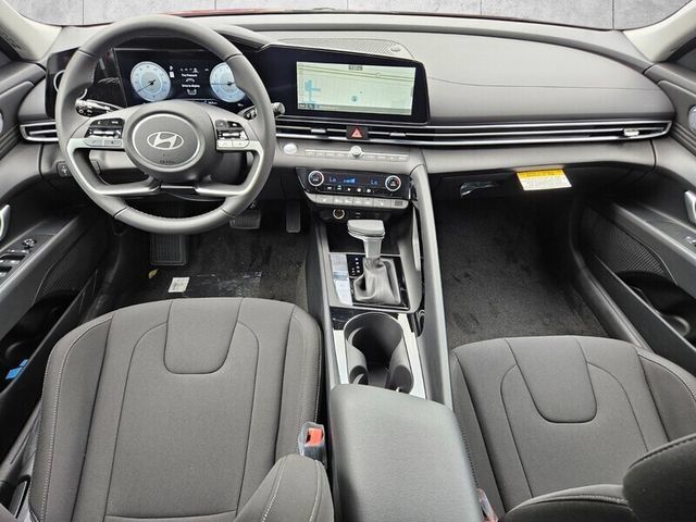 Certified 2025 Hyundai Elantra SEL FWD image 6