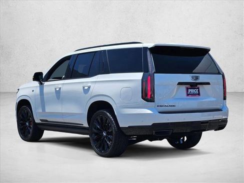 Used 2025 Cadillac Escalade Sport AWD/4WD image 8
