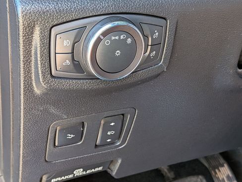 Used 2019 Ford F250 Platinum w/ Platinum Ultimate Package AWD/4WD image 15