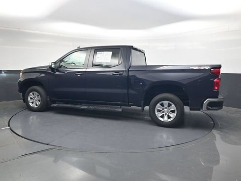Used 2022 Chevrolet Silverado 1500 LT AWD/4WD image 8