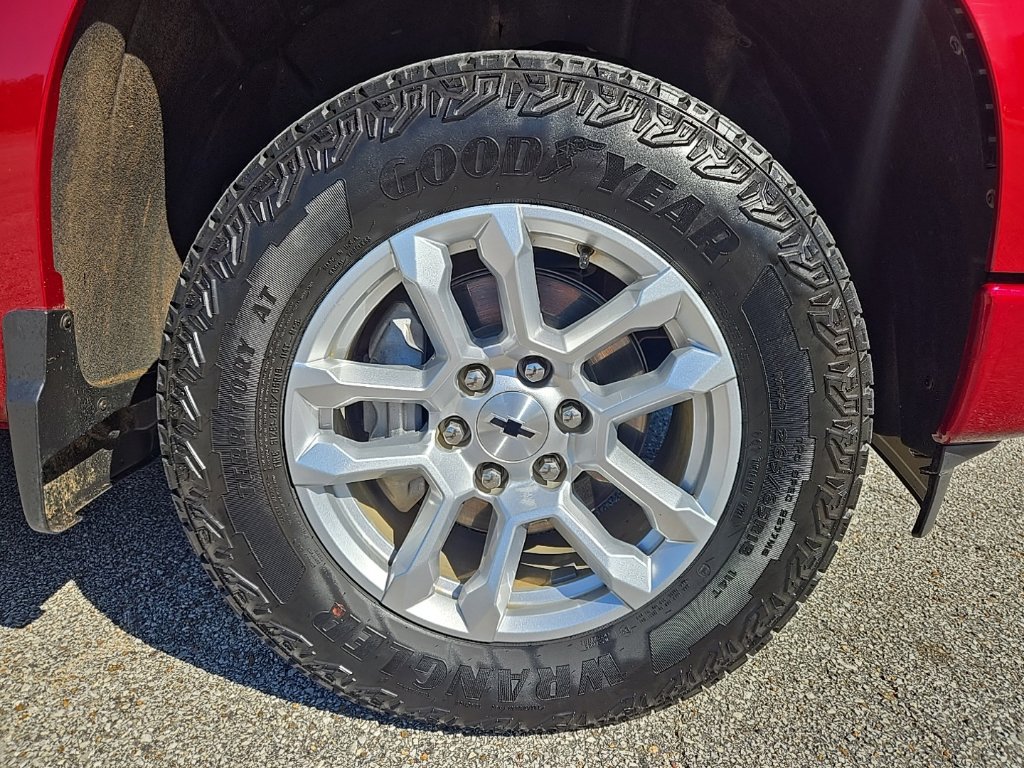 Used 2024 Chevrolet Silverado 1500 RST AWD/4WD image 30