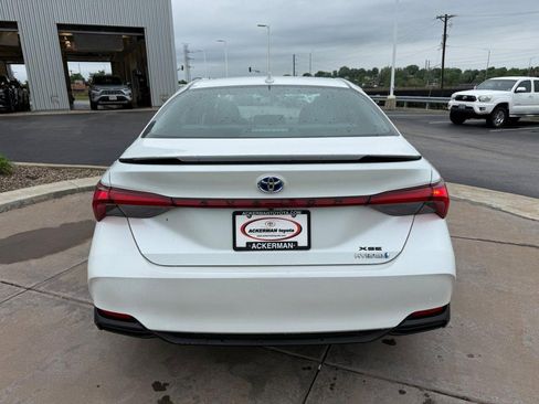 Used 2021 Toyota Avalon XSE FWD image 9