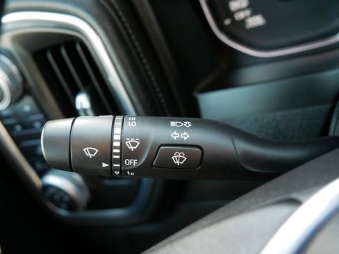 Used 2020 GMC Sierra 1500 SLE w/ SLE Value Package image 23